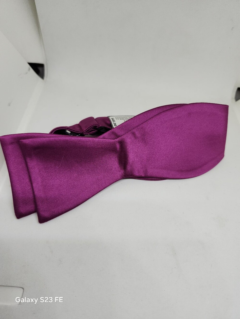 New Silk Self-Tie Bow Tie in Fuchsia